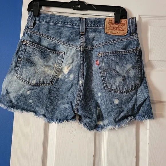 𝅺CUSTOM made Distressed Shorts - Picture 4 of 8